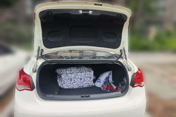 Used Roewe e550 2016 Flagship Edition Trunk