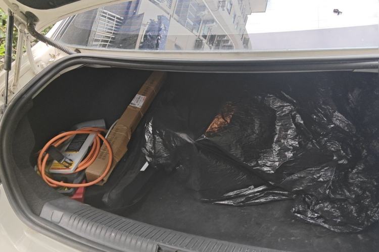 Used Roewe e550 2016 Flagship Edition Trunk