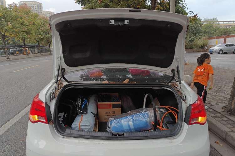 Used Roewe e550 2016 Deluxe Edition Trunk