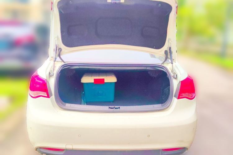 Used Roewe e550 2016 Deluxe Edition Trunk