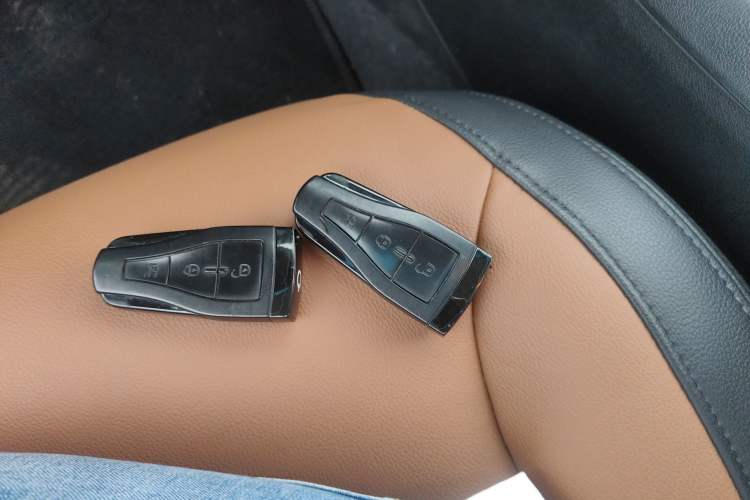Used Roewe e550 2016 Deluxe Edition Vehicle Key