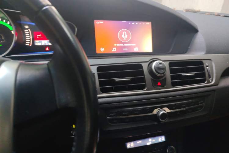 Used Roewe e550 2016 Deluxe Edition Audio And AC Panel