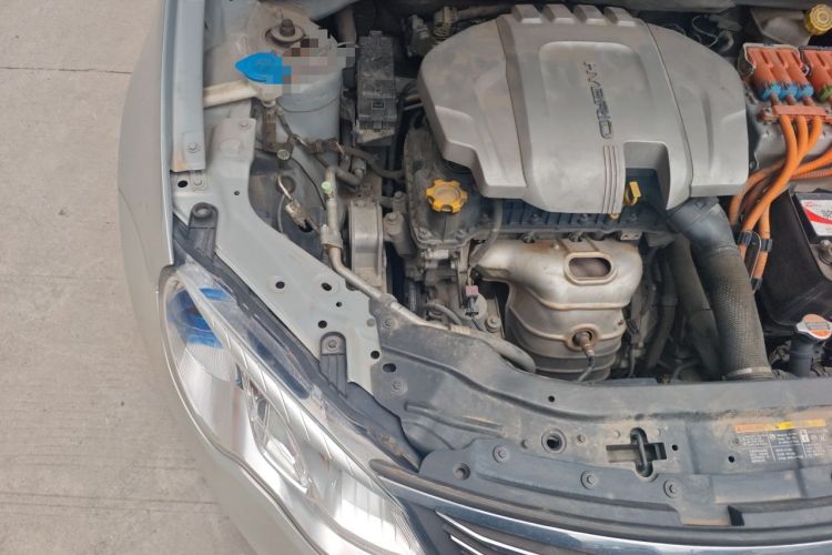 Used Roewe e550 2016 Deluxe Edition Engine Bay Right