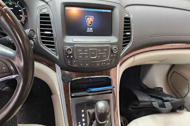 Used Roewe e950 2016 1.4T Executive Deluxe Edition Audio And AC Panel