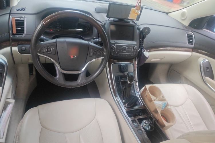 Used Roewe e950 2016 1.4T Executive Deluxe Edition Center Console
