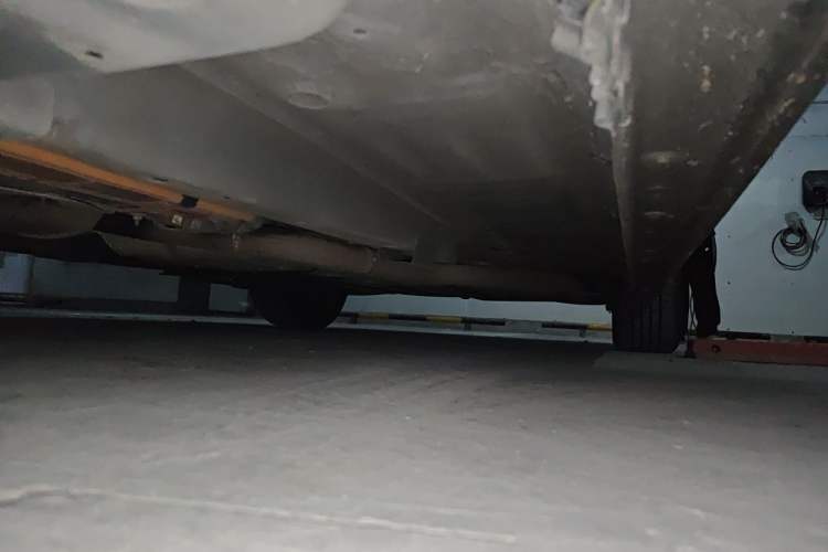 Used Roewe e950 2016 1.4T Luxury Edition Chassis Front Left