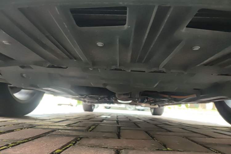 Used Roewe e950 2016 1.4T Luxury Edition Chassis Front