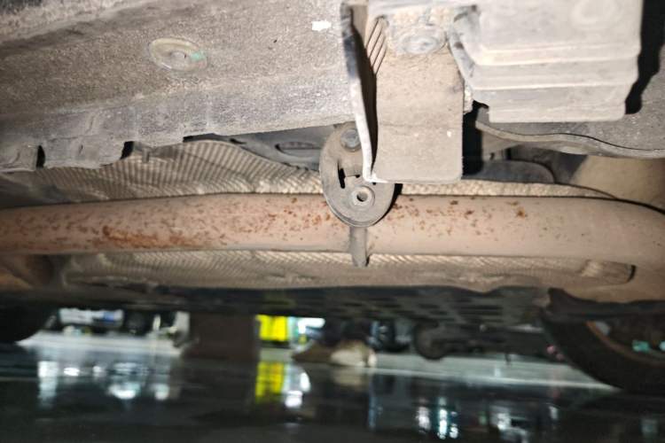 Used Roewe e950 2016 1.4T Luxury Edition Chassis Rear Left