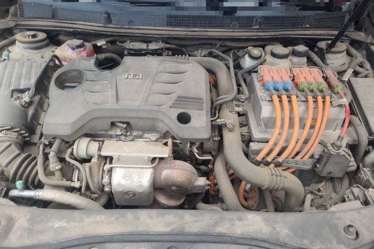 Used Roewe e950 2016 1.4T Elite Edition Engine Bay