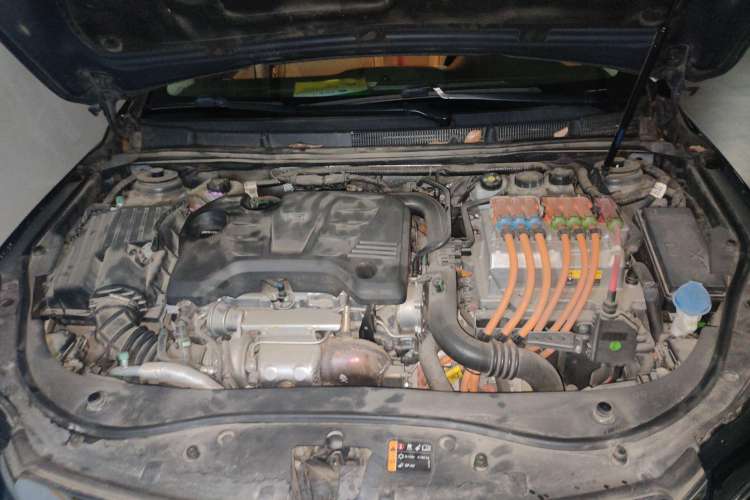 Used Roewe e950 2016 1.4T Luxury Edition Engine Bay