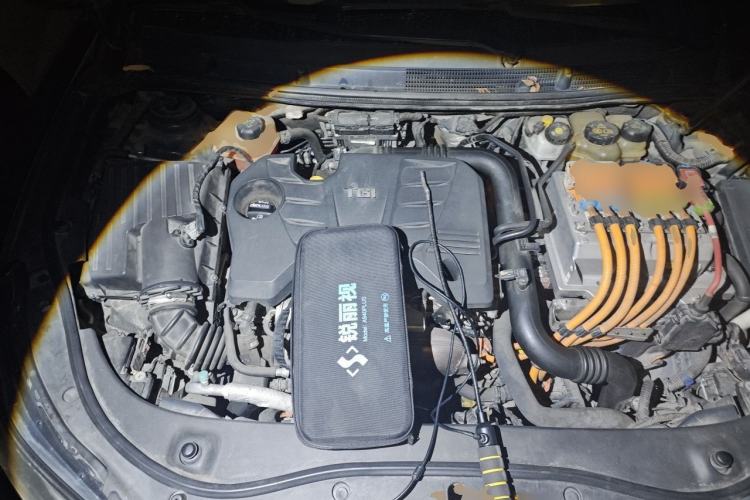 Used Roewe e950 2016 1.4T Luxury Edition Engine Bay