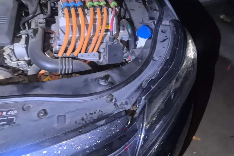 Used Roewe e950 2016 1.4T Luxury Edition Engine Bay Left