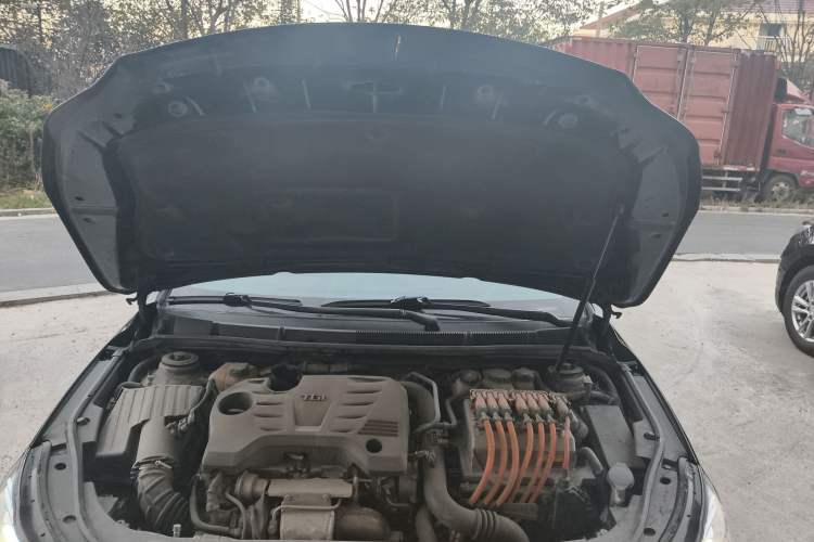 Used Roewe e950 2016 1.4T Luxury Edition Engine Bay