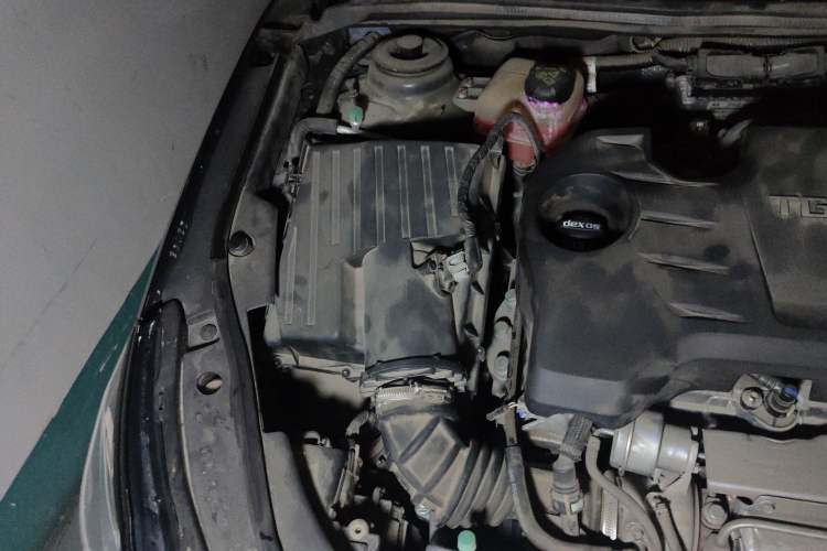 Used Roewe e950 2016 1.4T Luxury Edition Engine Bay Right
