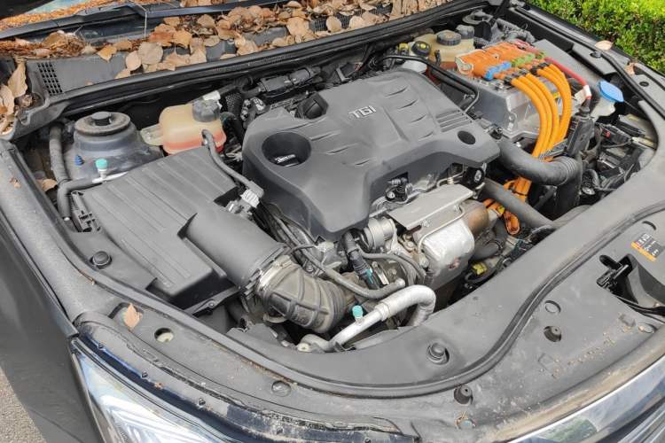 Used Roewe e950 2016 1.4T Luxury Edition Engine Bay Right