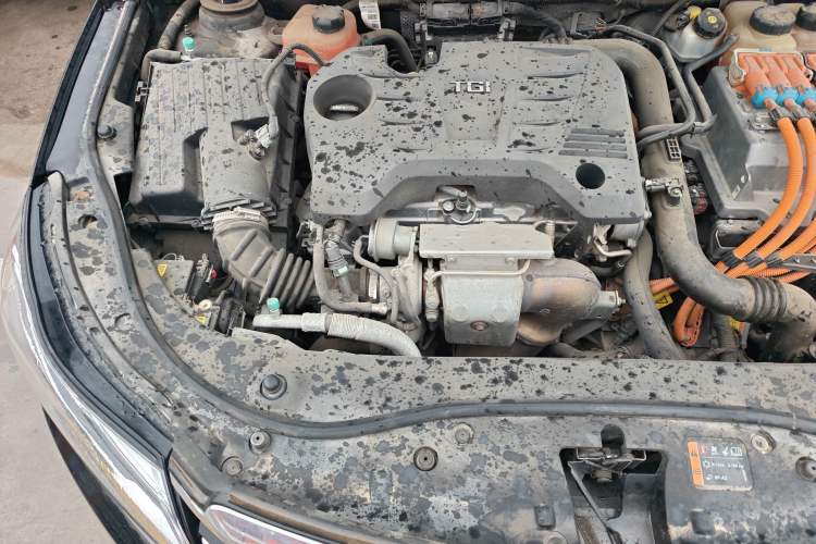 Used Roewe e950 2016 1.4T Luxury Edition Engine Bay Right