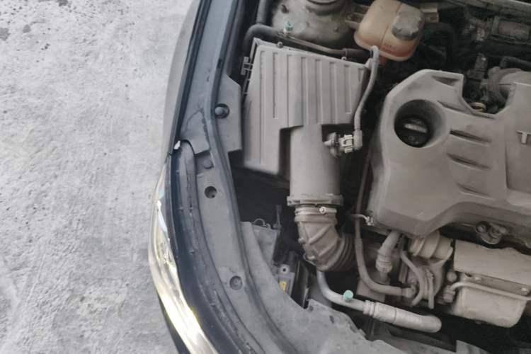 Used Roewe e950 2016 1.4T Luxury Edition Engine Bay Right