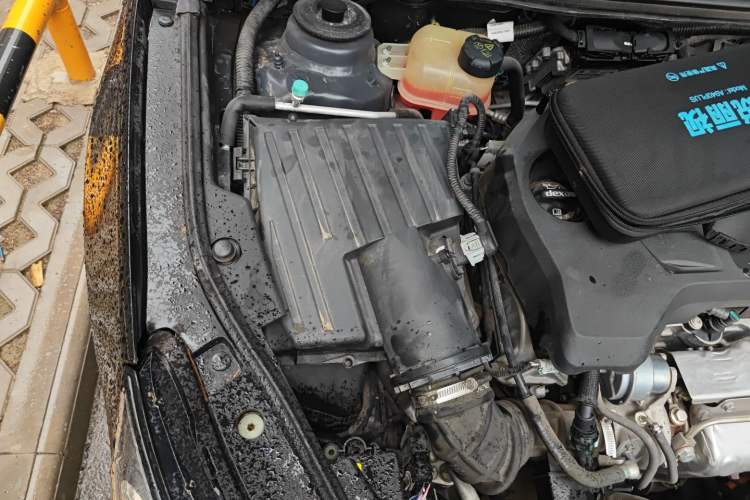 Used Roewe e950 2016 1.4T Luxury Edition Engine Bay Right