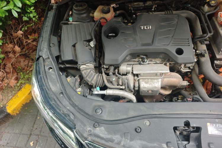 Used Roewe e950 2016 1.4T Luxury Edition Engine Bay Right