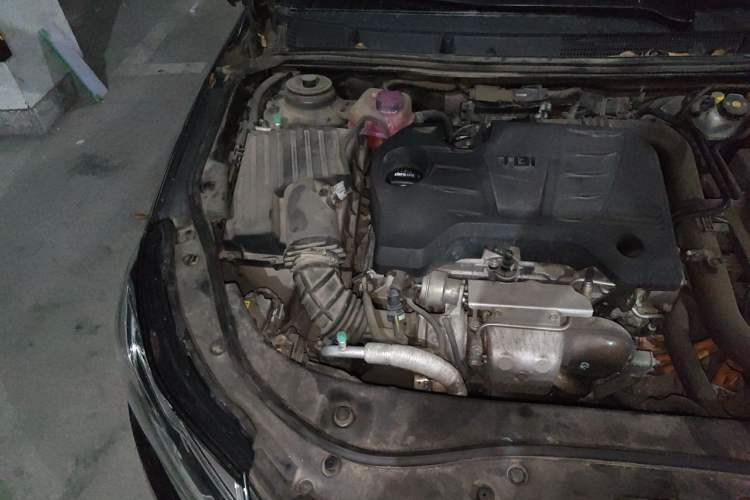 Used Roewe e950 2016 1.4T Luxury Edition Engine Bay Right