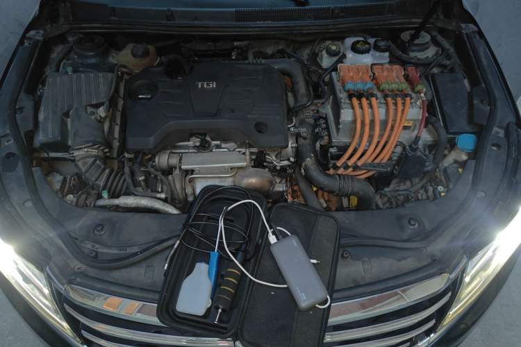 Used Roewe e950 2016 1.4T Luxury Edition Engine Bay