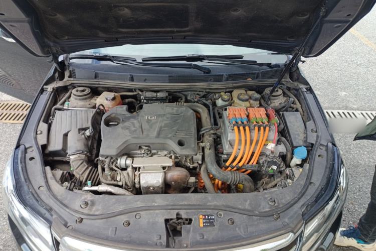 Used Roewe e950 2016 1.4T Executive Deluxe Edition Engine Bay