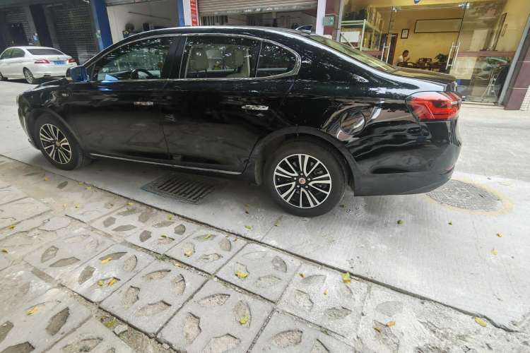 Used Roewe e950 2016 1.4T Luxury Edition Exterior 4