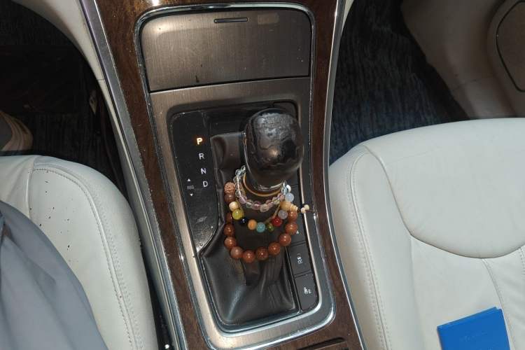 Used Roewe e950 2016 1.4T Luxury Edition Gear Lever