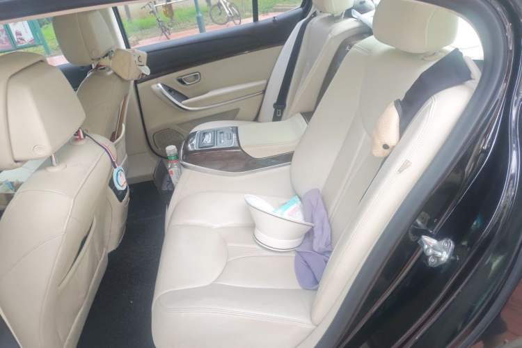 Used Roewe e950 2016 1.4T Executive Deluxe Edition Left Rear Seat
