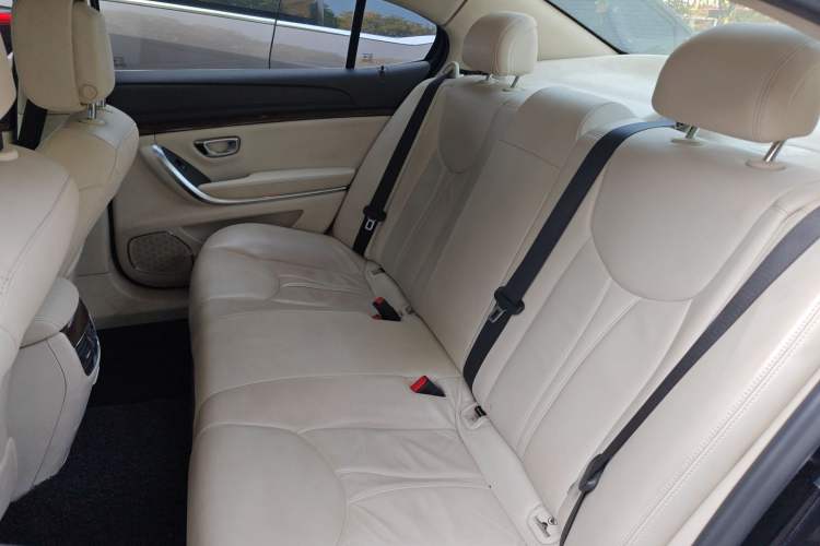 Used Roewe e950 2016 1.4T Luxury Edition Left Rear Seat