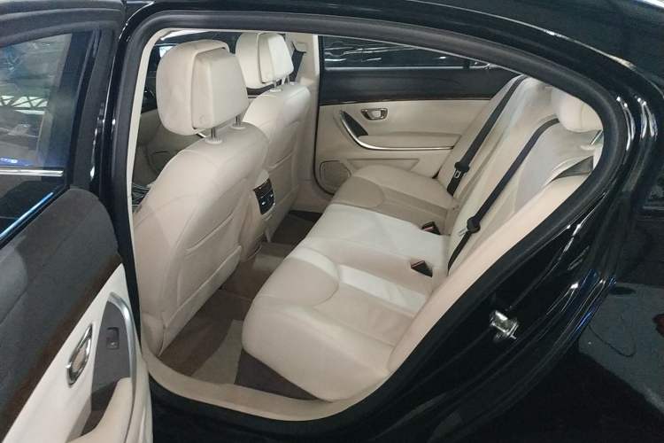 Used Roewe e950 2016 1.4T Luxury Edition Left Rear Seat