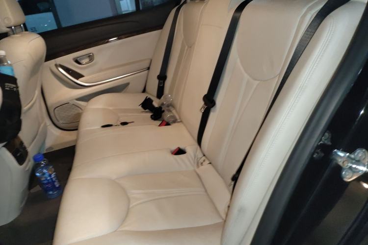 Used Roewe e950 2016 1.4T Luxury Edition Left Rear Seat
