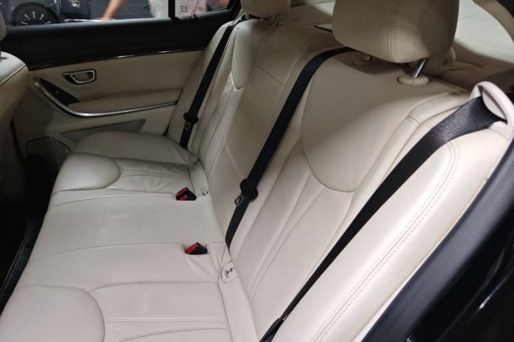 Used Roewe e950 2016 1.4T Luxury Edition Left Rear Seat