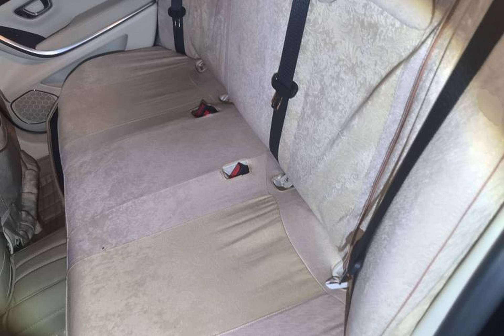 Used Roewe e950 2016 1.4T Luxury Edition Left Rear Seat