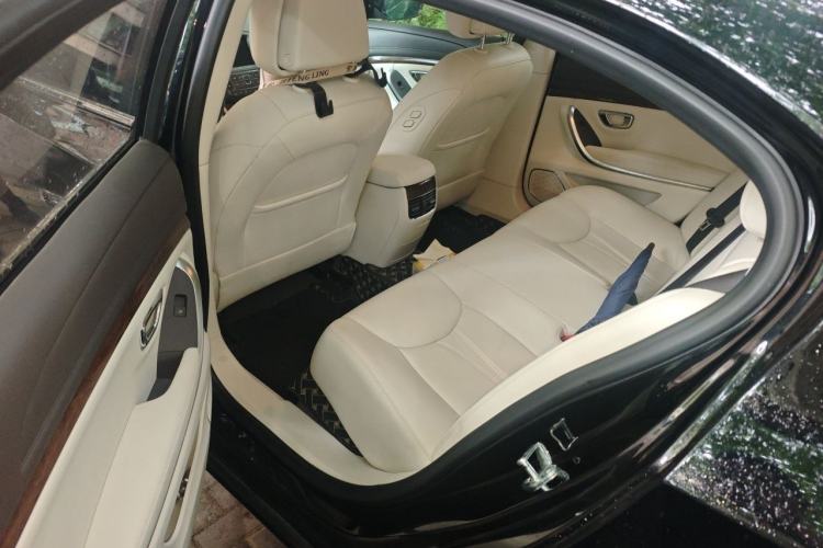Used Roewe e950 2016 1.4T Luxury Edition Left Rear Seat