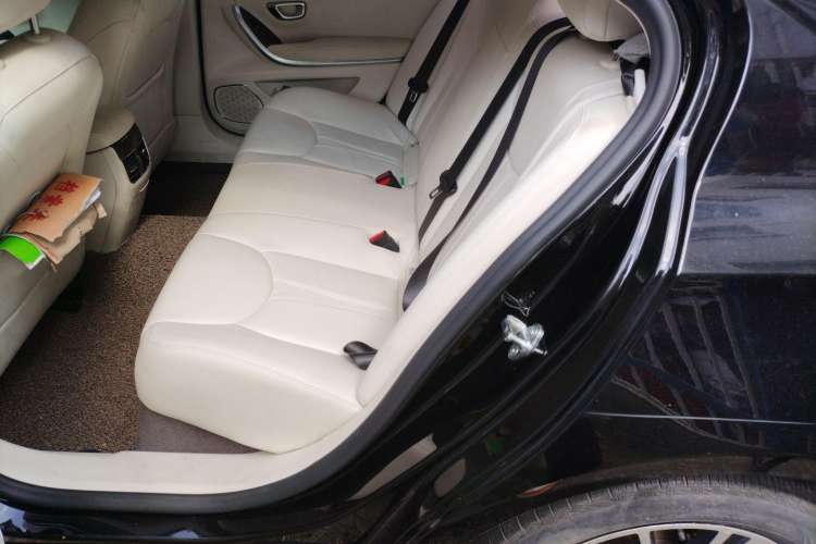 Used Roewe e950 2016 1.4T Luxury Edition Left Rear Seat