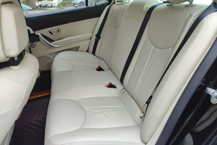 Used Roewe e950 2016 1.4T Luxury Edition Left Rear Seat