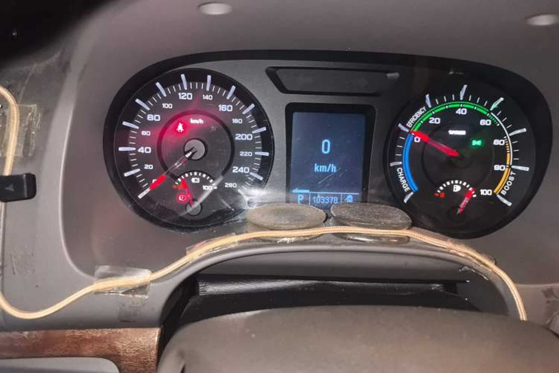 Used Roewe e950 2016 1.4T Luxury Edition Odometer Close Up