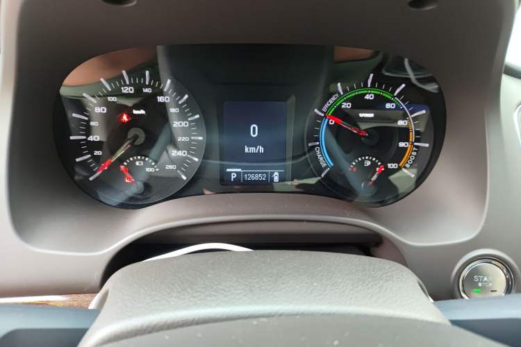 Used Roewe e950 2016 1.4T Luxury Edition Odometer Close Up