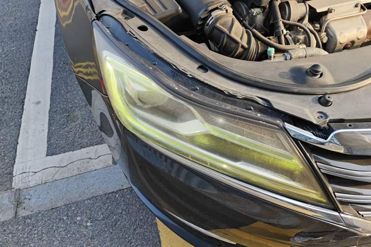 Used Roewe e950 2016 1.4T Luxury Edition Right Front Headlight