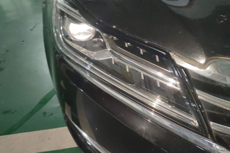 Used Roewe e950 2016 1.4T Luxury Edition Right Front Headlight