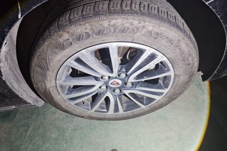 Used Roewe e950 2016 1.4T Luxury Edition Right Front Wheel Hub