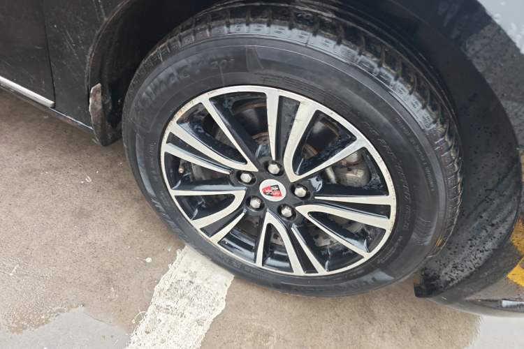 Used Roewe e950 2016 1.4T Luxury Edition Right Front Wheel Hub
