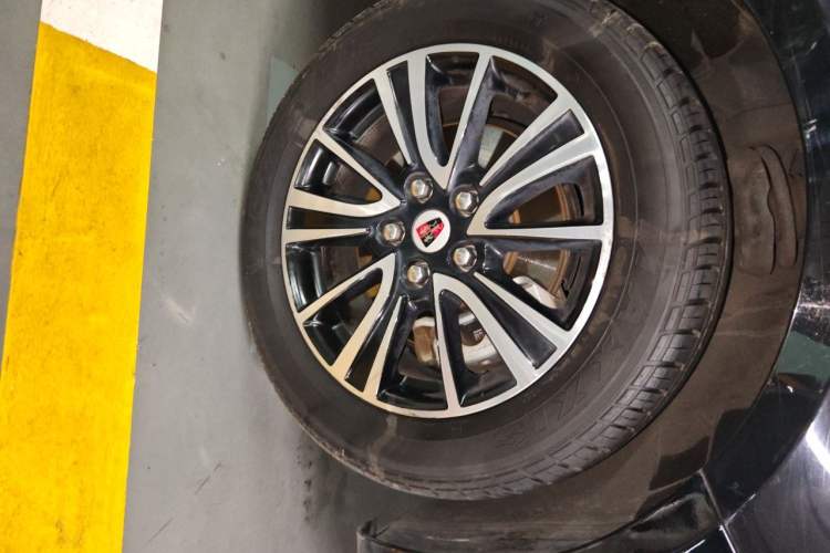 Used Roewe e950 2016 1.4T Luxury Edition Right Front Wheel Hub