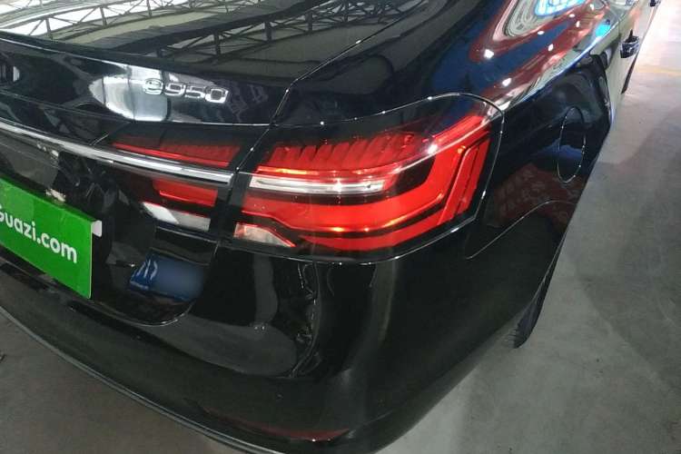 Used Roewe e950 2016 1.4T Luxury Edition Right Rear Taillight