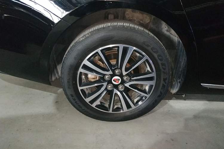 Used Roewe e950 2016 1.4T Luxury Edition Right Rear Wheel Hub