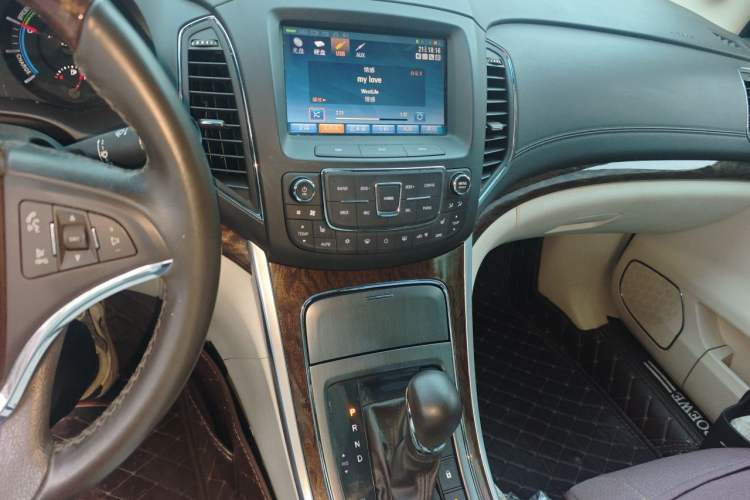 Used Roewe e950 2016 1.4T Luxury Edition Audio And AC Panel