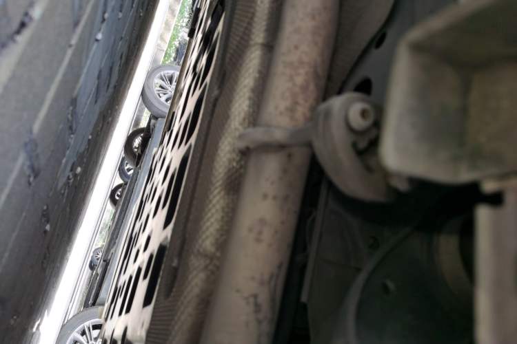 Used Roewe e950 2016 1.4T Luxury Edition Chassis Rear Left