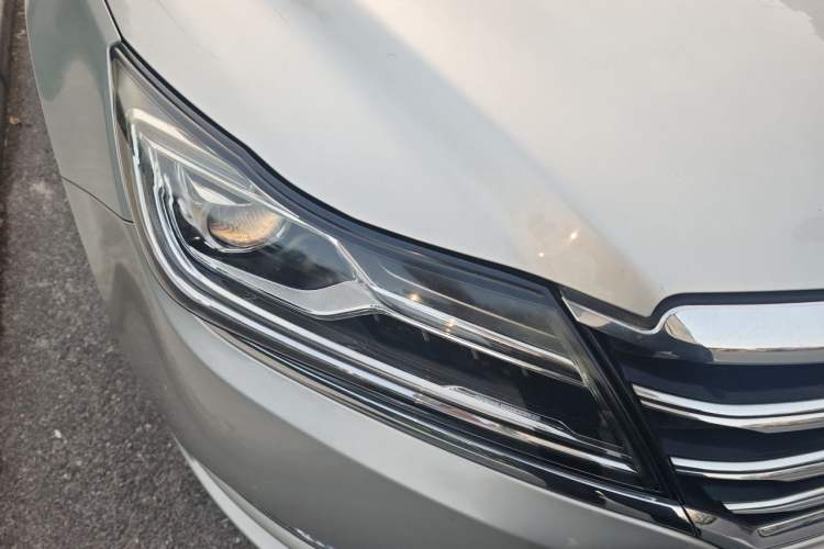 Used Roewe e950 2016 1.4T Luxury Edition Right Front Headlight