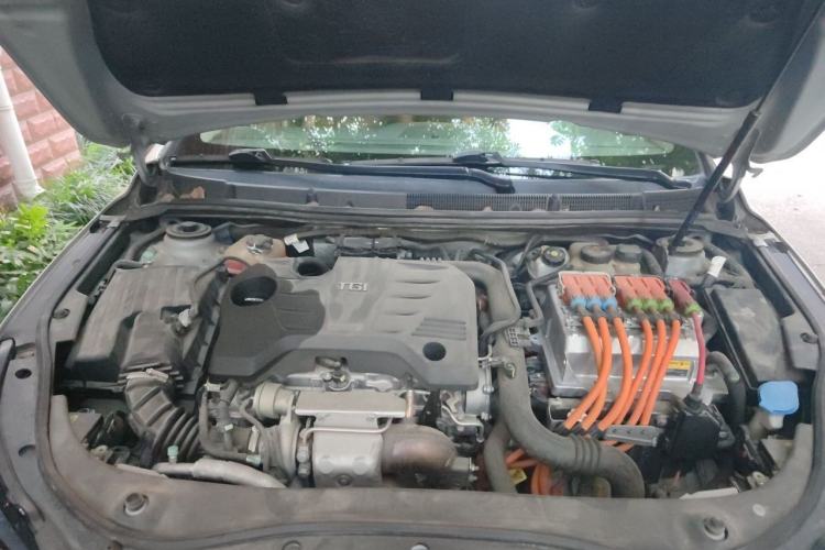 Used Roewe e950 2016 1.4T Luxury Edition Engine Bay